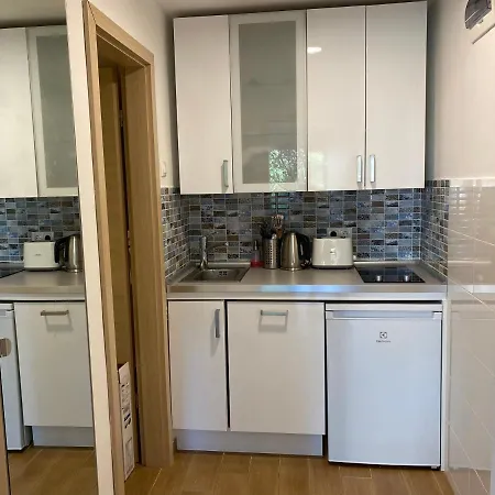 Aranyhid B-1 Apartman 公寓