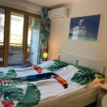 Aranyhid B-1 Apartman 巴拉顿菲赖德